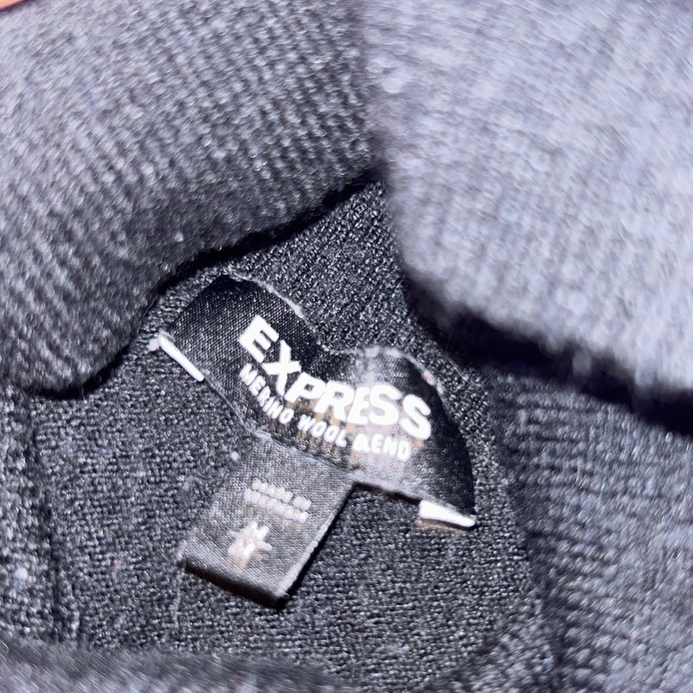 Men’s Black Express Turtleneck - Picture 3 of 3